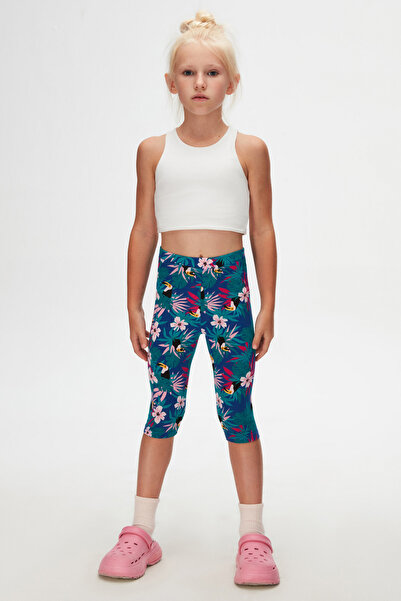 LOVETTI Girl's Tropical Parrot Pattern Capri