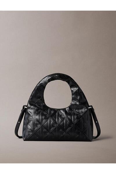 Calvin Klein EMBLEM AOP PUFFER BAG WITH STRAP