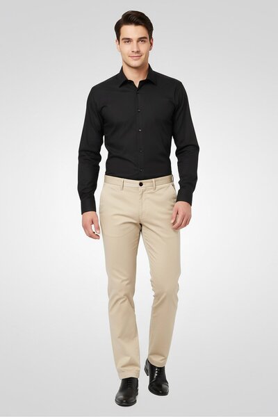 Tommy Hilfiger بنطال تشينو سادة بقصّة مستقيمة للرجال، لون بيج