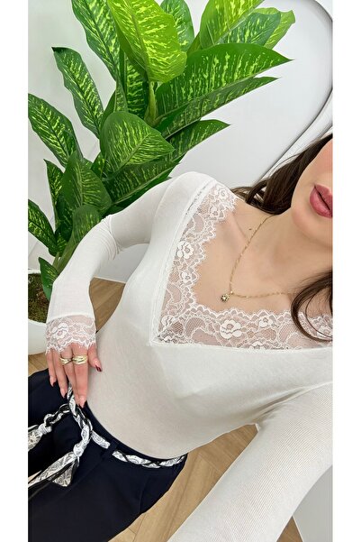 R-Style Διαφανής μπλούζα με λεπτομέρεια από δαντέλα