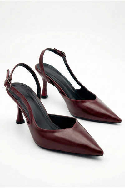 Shoesers Жіночі асиметричні туфлі на підборах з тонким носком, витонченим диз...