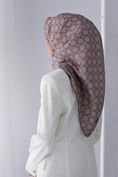 Vissona %100 Twill İpek Monogram Desenli vizon Renkli 90x90 Eşarp Dikim Şekli...