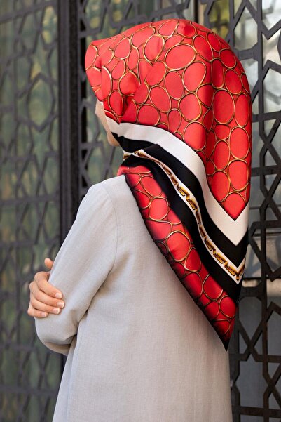 Vissona %100 Twill İpek Zincir Desenli Narçiçeği - Siyah Renkli 90x90 Eşarp K...