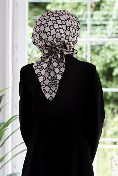 Vissona % 57 İPEK % 43 VİSKON Twill İpek Monogram Desenli Siyah - Krem Renkli...