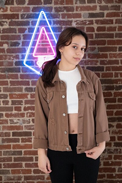 Cansın Mini Kahverengi Ön Cepli Nakış Detaylı Kız Çocuk Jean Ceket 20360