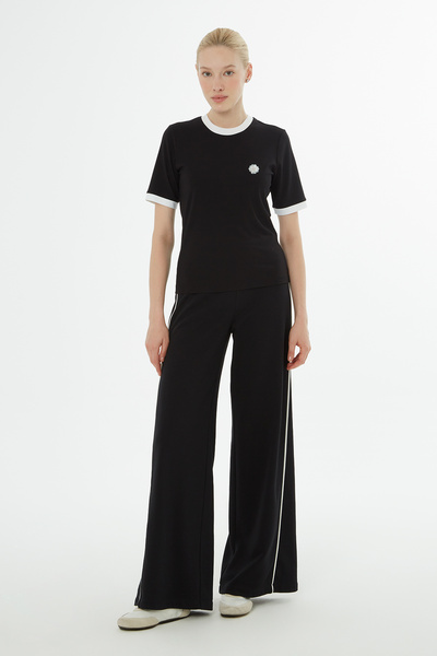 kı.we Broşlu Yaka Ve Kol Bantları Garnili Bluz