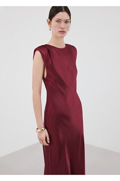 MANGO Woman Saten elbise vatkalı