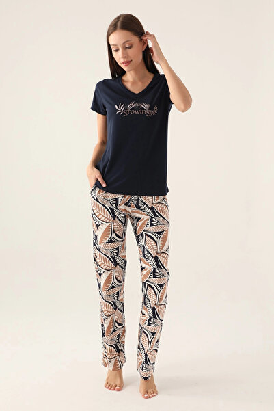 Arnetta 2915 طقم بيجامة نسائية بأكمام قصيرة ورقبة على شكل حرف V