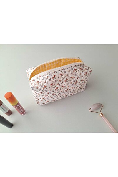 TALL WAY Бяла хрупкава чантичка за грим - голям размер