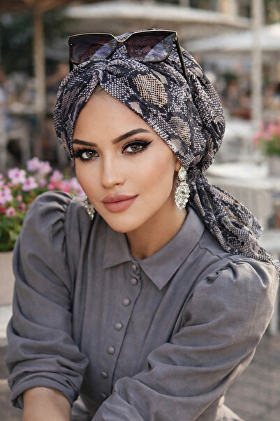 Aişe tesettür Gri Yılan Derisi Desen Tül Tokalı Bone