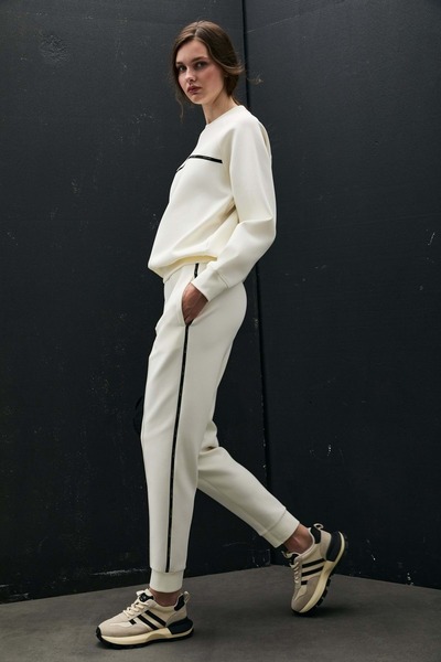 Lufian 122050008 بنطلون رياضي نسائي محبوك من سيسيكا باللون الأبيض