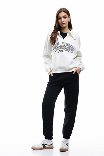 Koton Φούτερ Jogger με ανοιχτόχρωμη τσέπη και άνετη εφαρμογή με κορδόνια στη ...