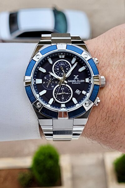 Daniel Klein Navy Blue Metallic Color 2 Years Warranty 45 mm Indicators Activ...
