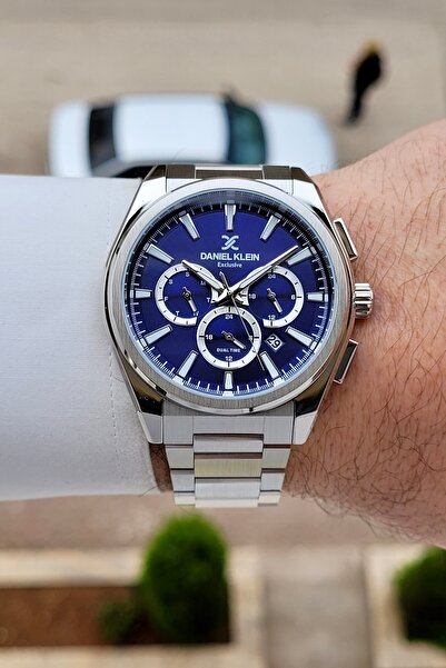 Daniel Klein Dial Navy Blue Strap Metallic Color 2 Years Warranty 44 mm Indic...