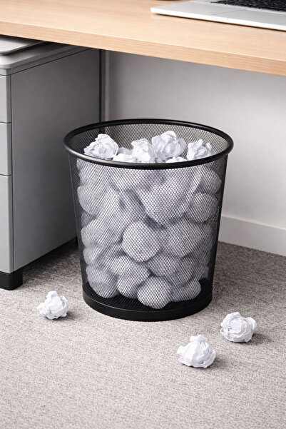 Cassa سلة المهملات مثقبة 10 لتر. أسود