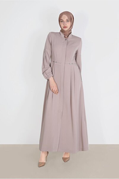 Alvina ستارة بتفاصيل عين الطير 10599