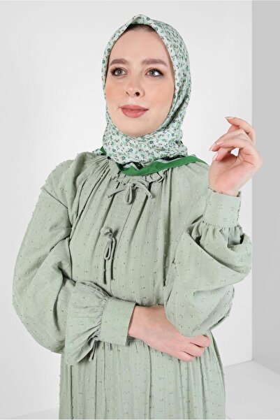 Alvina EșARFĂ MOALE CU MODEL ALVINA 8411