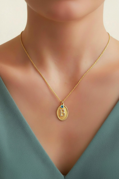 DİAMİNE PIRLANTA 14 Ayar Altın Nazar Boncuklu Oval Plaka Harfli Kolye