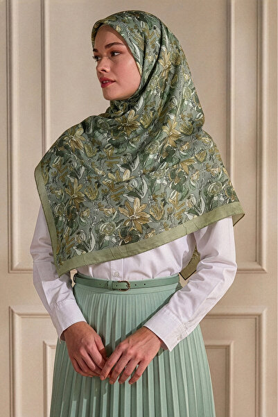 SilkTouch وشاح كراش بنمط زهور عتيق من كاجلا