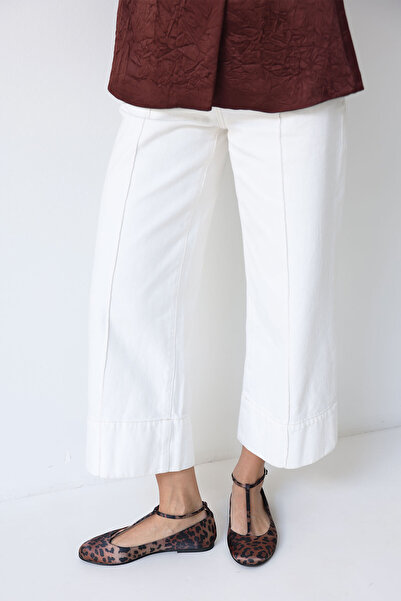 LUTVELIZADE حذاء باليه 2606 - حذاء باليه نسائي بتصميم الفهد مع نعل بيضاوي وتف...