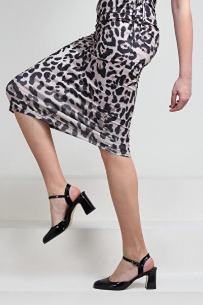 37Numara حذاء نسائي بكعب 41-42-43-44-45 حذاء بكعب كبير جلد أسود لامع