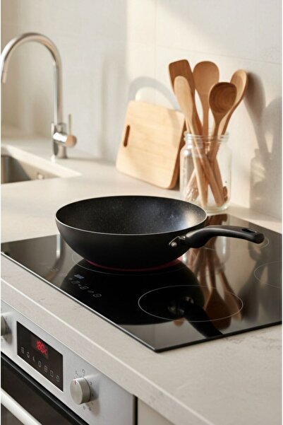 Bayev Tigaie Wok Ragnar 28 cm Tigaie ignifuga antiaderenta din granit nu cont...