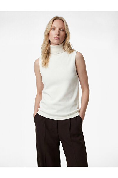 Koton Sleeveless Turtleneck Knit Top