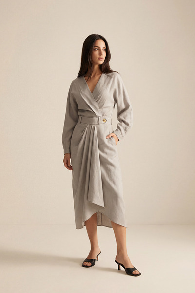 Setre Fusta midi crem cu nasturi la talie și detalii plisate