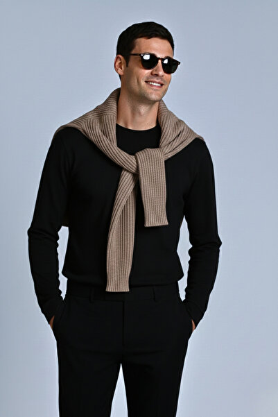 GUARAZ Ανδρικό μπλουζάκι Relax Fit σε μαύρο χρώμα, άνετη εφαρμογή, 100% βαμβά...