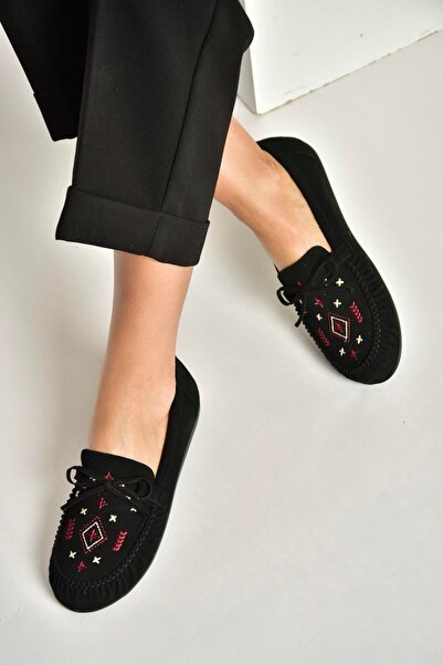 Fox Shoes Y996073102 Balerini de damă din piele intoarsa neagra cu motiv brodat