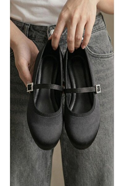 Beyond Women's Black Satin Stylish Buckle Ballerinas 1cm Byndstnb01
