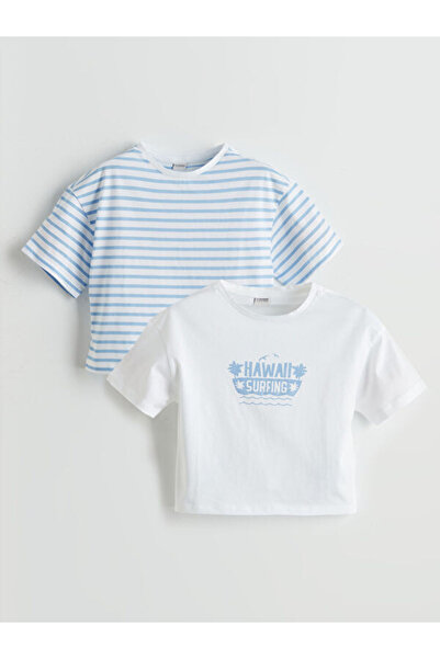 LC Waikiki Shining Store a adăugat la colecția Sparkling Choices un tricou cu...