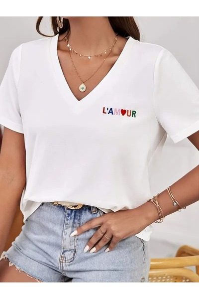 mercoledi Casual γυναικείο μπλουζάκι με λαιμόκοψη σε μεγάλο μέγεθος V