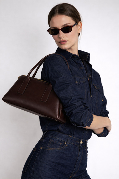 mèche atelier since 2024 حقيبة كتف نسائية من مونيكا باللون البني