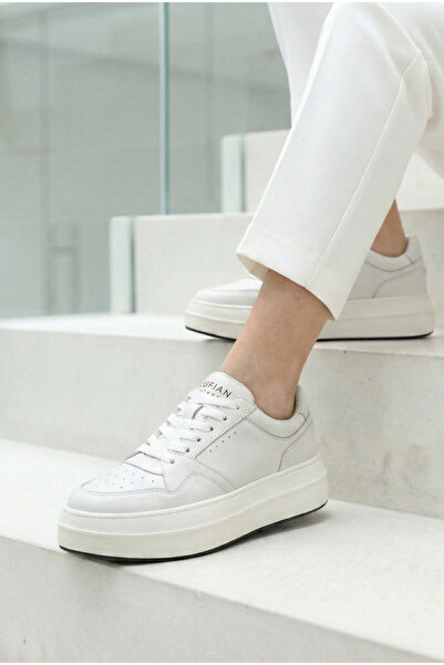 Lufian 122230040 حذاء رياضي للجنسين من فانيسا باللون الأبيض