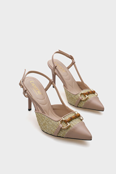 Capone Outfitters Wooden Buckle Straw Stiletto