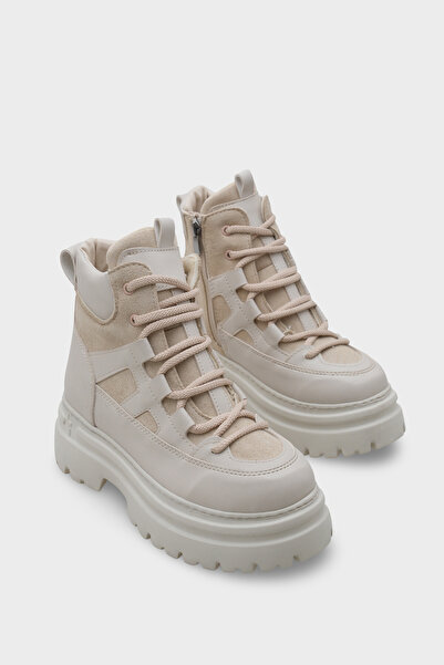 Capone Outfitters Γυναικείες αθλητικές μπότες Rosalia Lace-up Trak Sole