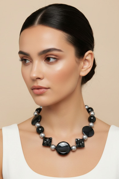 PETEK AKSESUAR تصميم قلادة فضية مدخنة بنمط مبالغة