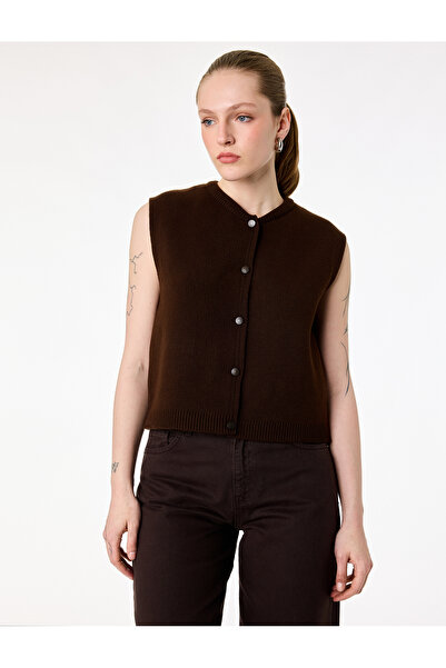 Koton Buttoned College Collar Knitwear Vest