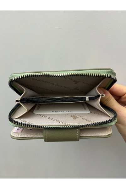 shiny ever محفظة جلدية نسائية متوسطة الحجم باللون الأخضر مع تفاصيل ذهبية
