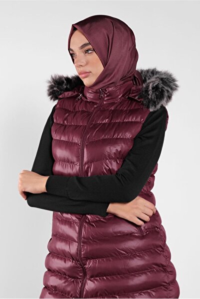 TRENDTESETTÜR KADIN BORDO KAPÜŞONU KÜRKLÜ ŞİŞME YELEK 673