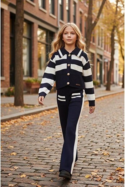 Hilal Akıncı Kids Κοριτσίστικο Ριγέ Σετ με Χρυσά Κουμπιά