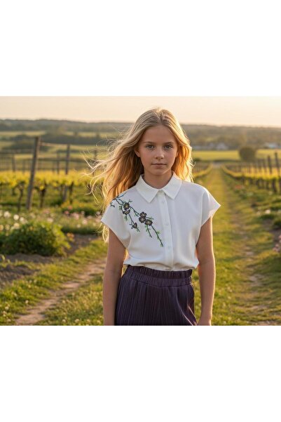 Hilal Akıncı Kids قميص أبيض مطرز بتفاصيل مطرزة للفتيات، طقم مكون من قطعتين بن...