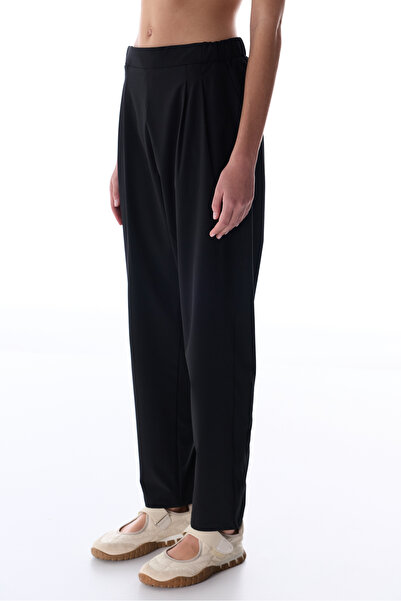 Penti Black Pleated Parachute Pants