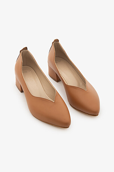 SAYL Pantofi de damă Taba piele naturală V croială cu toc scurt