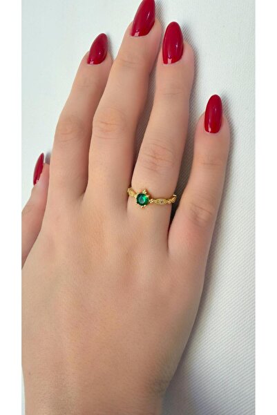 Store Diva Charm Stylish Green Single Stone Ring