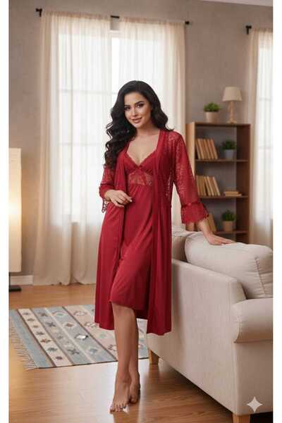 LaFont Women's 3-piece nightgown set with an attractive feminine look