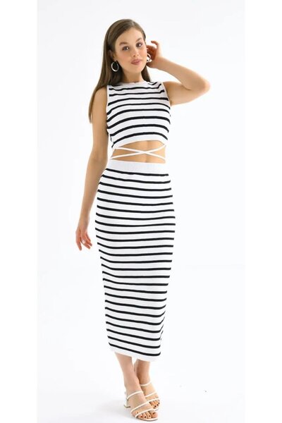 Park Karon Women's Crew Neck Striped Lace Detail Crop Blouse Long Skirt Two-P...