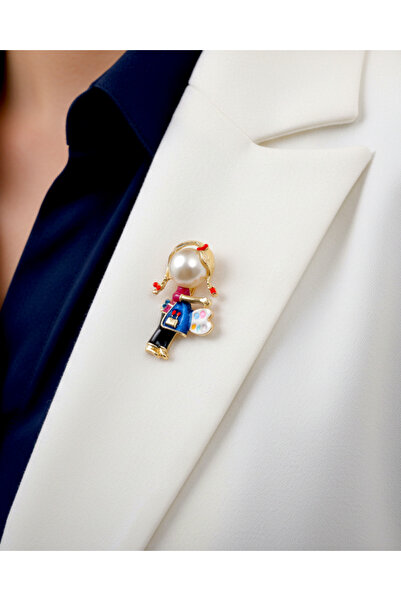 modamira Ressam Kız Broş - En: 3,3 cm / Boy: 4 cm