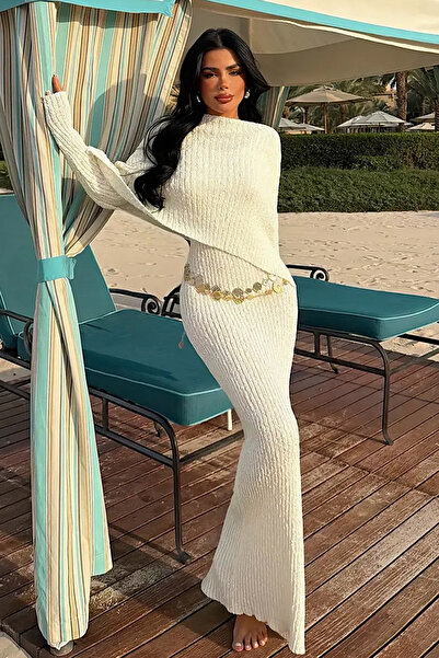 Eyyo فستان تريكو ماكسي أبيض من ماجوريلا ATE-4652